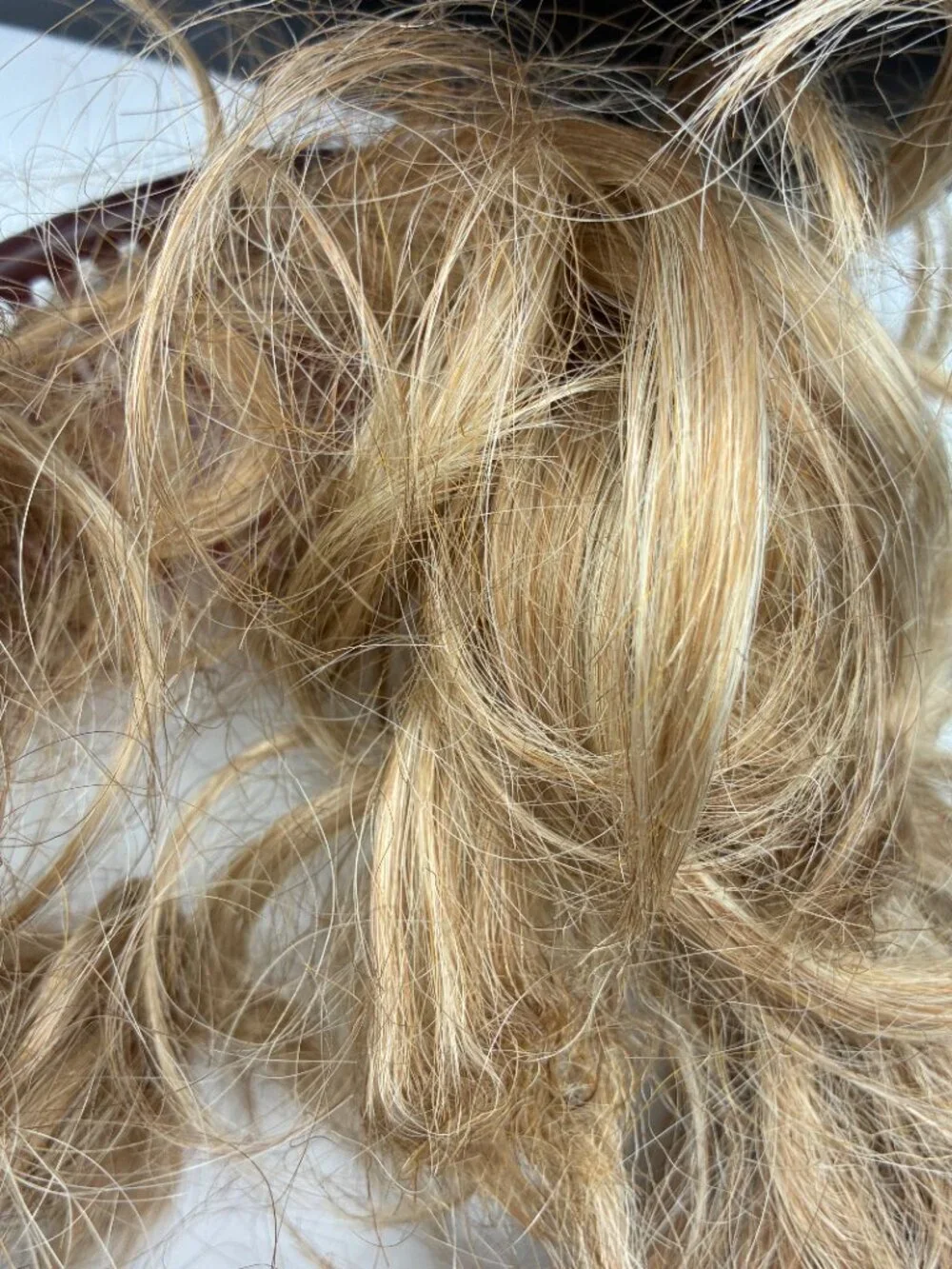 Tony of Beverly Lot of 2 Wigs Malibu Blonde Snappy Clip Ponytail Bun